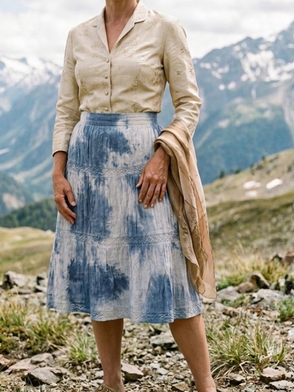 Susan Graver Tie Dye Skirt Blue Size Medium Long Maxi CottageCore Peasant White